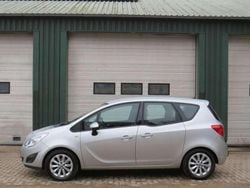 Grijs, metallic lak Gebruikt 2012 Opel Meriva MPV | € 5.950