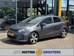Grijs Gebruikt 2015 Kia Rio Comfort Hatchback | € 9.995 (Eerlijke prijs)