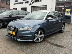 Blauw, metallic lak Gebruikt 2016 Audi A1 Sportback S-Line Hatchback | € 12.950 (Eerlijke prijs)