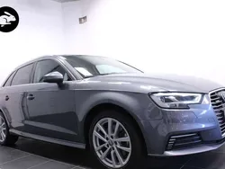 Grijs Gebruikt 2020 Audi A3 Sportback e-tron Sport Sedan | € 21.850 (Eerlijke prijs)