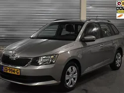 Grijs Gebruikt 2015 Skoda Fabia Ambition Stationwagen | € 7.950 (Eerlijke prijs)