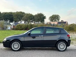 Zwart Gebruikt 2007 Alfa Romeo 147 Business Hatchback | € 1.749 (Eerlijke prijs)