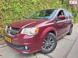 Rood Gebruikt 2017 Dodge Grand Caravan MPV | € 9.900