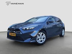 Grijs Gebruikt 2024 Kia Ceed Hatchback | € 30.935 (Iets duurder)
