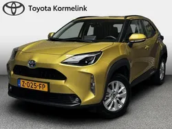 Geel Gebruikt 2023 Toyota Yaris Cross Active SUV | € 27.950