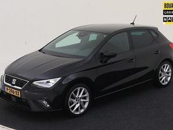 Zwart (metallic) Gebruikt 2022 Seat Ibiza Business Hatchback | € 17.750 (Iets duurder)