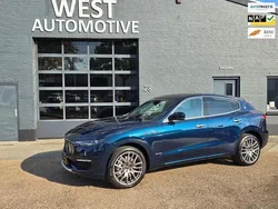 Blauw, metallic lak Gebruikt 2021 Maserati Levante GranLusso SUV | € 79.950