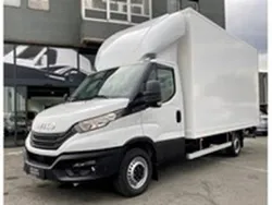 Wit Gebruikt 2022 Iveco Daily MPV | € 38.495