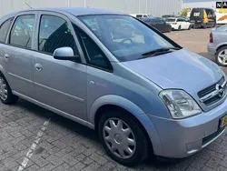 Grijs Gebruikt 2005 Opel Meriva Enjoy MPV | € 1.950