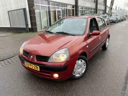 Rood Gebruikt 2004 Renault Clio II Luxe Hatchback | € 2.950 (Eerlijke prijs)
