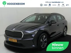 Zwart Gebruikt 2022 Skoda Enyaq iV SUV | € 26.950 (Goede deal)