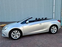 Grijs, metallic lak Gebruikt 2015 Opel Cascada Cosmo Cabriolet | € 13.950 (Duur)
