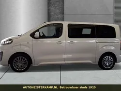 Wit Gebruikt 2021 Opel Zafira Life Van | € 37.510
