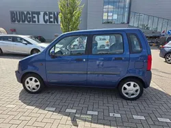 Blauw Gebruikt 2003 Opel Agila Elegance MPV | € 999 (Eerlijke prijs)