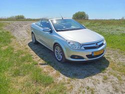 Zilver Gebruikt 2008 Opel Astra Cabriolet Cabriolet | € 2.000 (Eerlijke prijs)