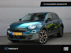 Blauw Nieuw 2025 Fiat 600 La Prima SUV | € 34.690 (Eerlijke prijs)