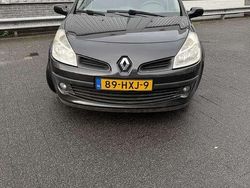 Zwart Gebruikt 2009 Renault Clio II Collection Hatchback | € 950 (Goede deal)