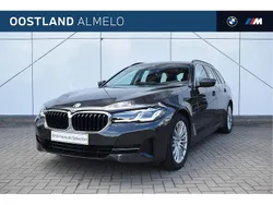 Grijs Gebruikt 2022 BMW 520 Executive Stationwagen | € 36.950 (Eerlijke prijs)