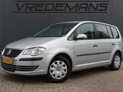 Grijs Gebruikt 2009 VW Touran Trendline MPV | € 2.950 (Goede deal)