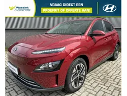 Sunset red (rood metallic) Gebruikt 2023 Hyundai Kona SUV | € 36.940 (Duur)