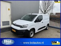Wit Gebruikt 2023 Citroën Berlingo PureTech MPV | € 17.900 (Eerlijke prijs)
