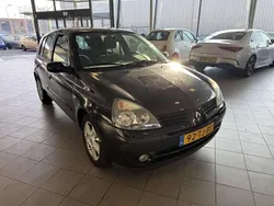 Zwart Gebruikt 2006 Renault Clio II Hatchback | € 990 (Super prijs)