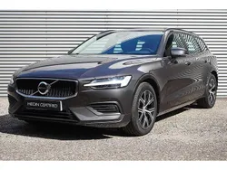 Grijs Gebruikt 2022 Volvo V60 Stationwagen | € 37.995 (Eerlijke prijs)