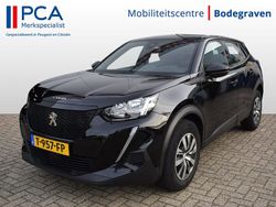 Zwart Gebruikt 2023 Peugeot 2008 Active SUV | € 19.995 (Goede deal)
