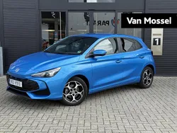 , metallic lak Gebruikt 2024 MG MG3 Luxury Hatchback | € 22.495