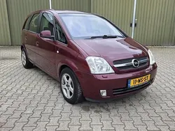 Rood Gebruikt 2004 Opel Meriva Cosmo MPV | € 950 (Eerlijke prijs)