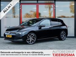 Zwart Gebruikt 2020 VW Golf VIII Style Hatchback | € 24.450 (Goede deal)