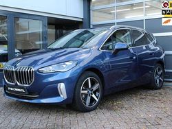 Blauw Gebruikt 2023 BMW 225 Active Tourer Comfort Edition MPV | € 35.900 (Eerlijke prijs)