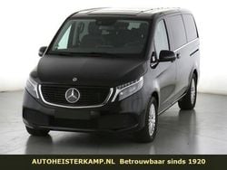 Zwart Gebruikt 2023 Mercedes EQV300 Avantgarde MPV | € 51.909 (Eerlijke prijs)