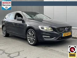 Grijs Gebruikt 2015 Volvo V60 R-Design Stationwagen | € 16.950