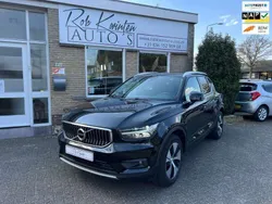 Zwart, metallic lak Gebruikt 2021 Volvo XC40 Momentum SUV | € 26.950 (Goede deal)