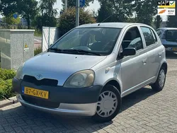 Grijs Gebruikt 2001 Toyota Yaris Terra Hatchback | € 1.250 (Eerlijke prijs)