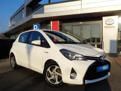 Wit Gebruikt 2017 Toyota Yaris Hybrid Trend Hatchback | € 12.950 (Eerlijke prijs)
