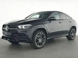 Donker obsidiaanzwart metallic Gebruikt 2023 Mercedes 350 Premium Plus Coupé | € 84.945