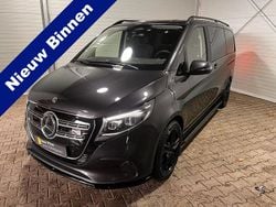 Zwart (metallic) Gebruikt 2024 Mercedes 300 Van | € 49.950