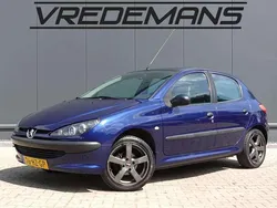 Blauw Gebruikt 2002 Peugeot 206 Hatchback | € 950 (Eerlijke prijs)