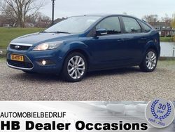 Blauw (metallic) Gebruikt 2009 Ford Focus Titanium Hatchback | € 2.450 (Eerlijke prijs)
