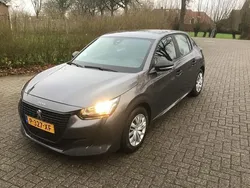Grijs, metallic lak Gebruikt 2022 Peugeot 208 Hatchback | € 14.750 (Super prijs)