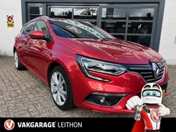 Rood Gebruikt 2019 Renault Mégane GrandTour Stationwagen | € 15.945 (Eerlijke prijs)