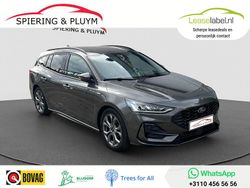 Grijs Gebruikt 2024 Ford Focus ST-Line Stationwagen | € 24.385 (Eerlijke prijs)