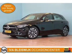 Zwart, metallic lak Gebruikt 2023 Mercedes A180 Business Hatchback | € 26.899 (Goede deal)