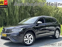 Zwart Gebruikt 2024 VW Tiguan Life SUV | € 41.945 (Super prijs)