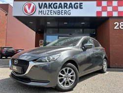 Grijs, metallic lak Gebruikt 2022 Mazda 2 Comfort Hatchback | € 15.945 (Super prijs)