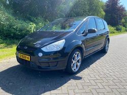 Zwart Gebruikt 2010 Ford S-MAX Trend MPV | € 3.999 (Eerlijke prijs)
