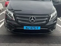 Zwart Gebruikt 2017 Mercedes Vito MPV | € 15.000