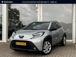 Grijs Gebruikt 2022 Toyota Aygo X SUV | € 19.450